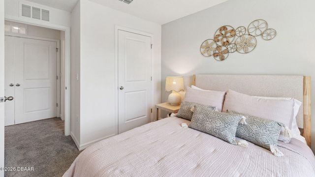 556 Pinot Drive, Holly Hill, FL 32117