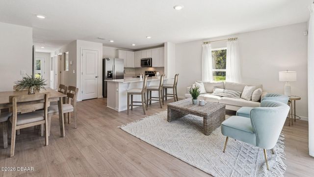 556 Pinot Drive, Holly Hill, FL 32117