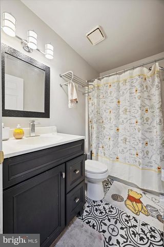 1514 WOODHOLLOW DR, Marlton, NJ 08053