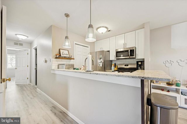 1514 WOODHOLLOW DR, Marlton, NJ 08053