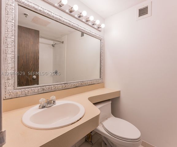 16450 NW 2nd Ave 103, Miami, FL 33169