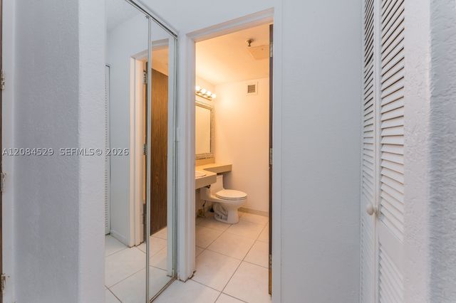 16450 NW 2nd Ave 103, Miami, FL 33169