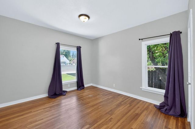 659 E Harvard Avenue, Fresno, CA 93704