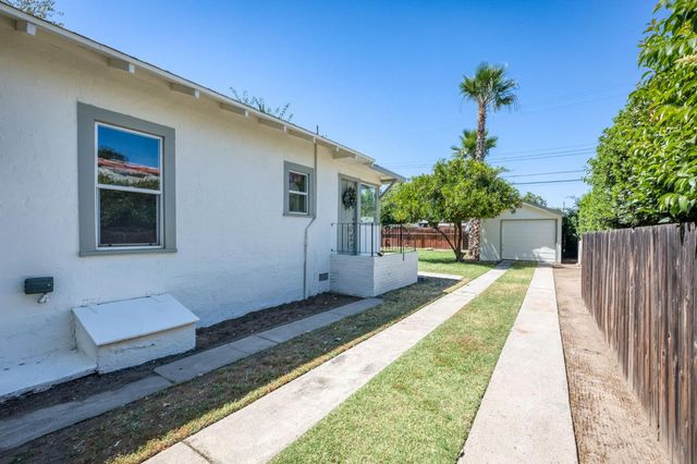 659 E Harvard Avenue, Fresno, CA 93704
