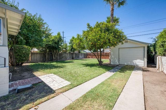 659 E Harvard Avenue, Fresno, CA 93704