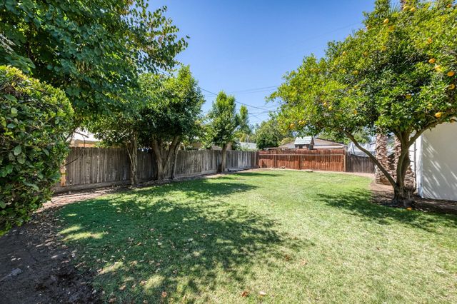 659 E Harvard Avenue, Fresno, CA 93704