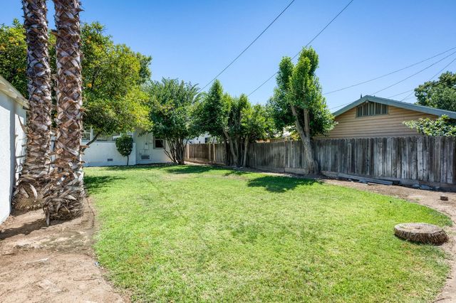 659 E Harvard Avenue, Fresno, CA 93704