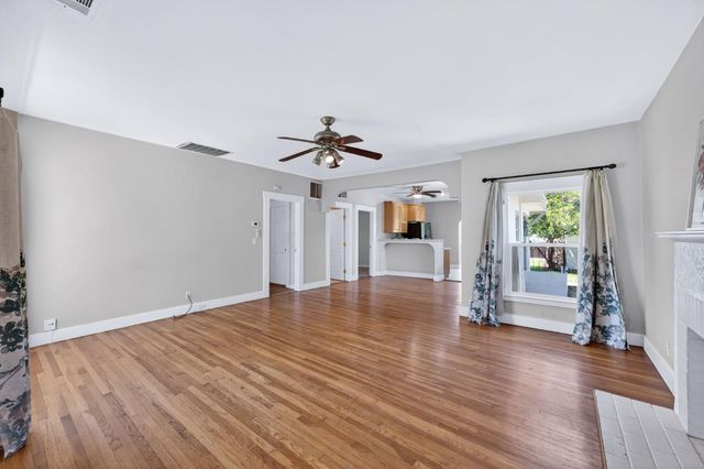 659 E Harvard Avenue, Fresno, CA 93704