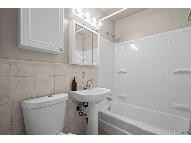 3028 S Glencoe St, Denver, CO 80222