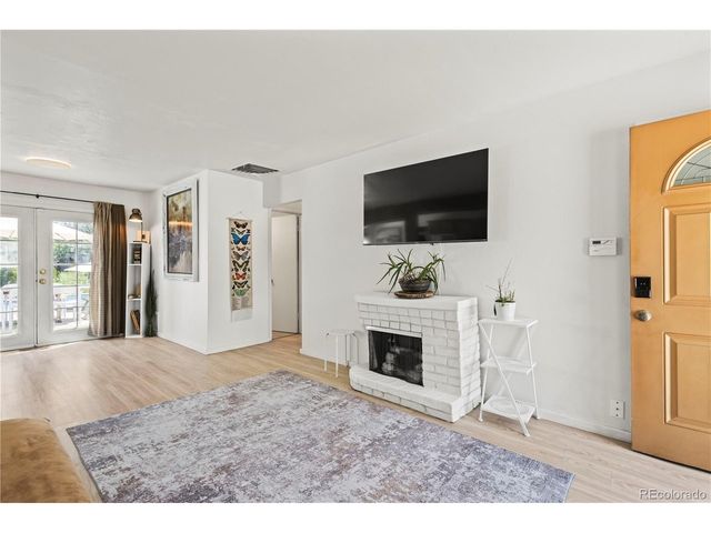 3028 S Glencoe St, Denver, CO 80222