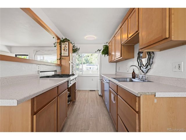 3028 S Glencoe St, Denver, CO 80222