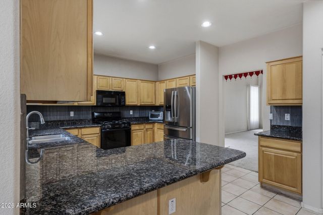 25422 N 68th Drive, Peoria, AZ 85383