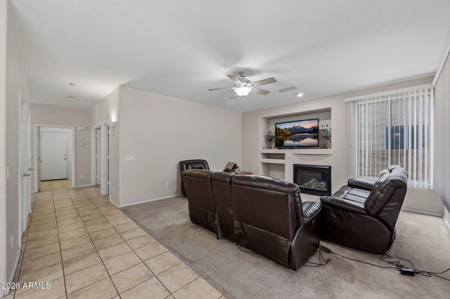 25422 N 68th Drive, Peoria, AZ 85383