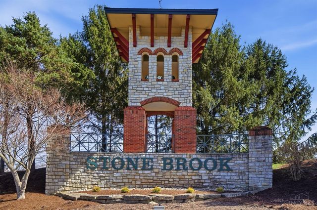 415 Forest Edge Drive, South Lebanon, OH 45065