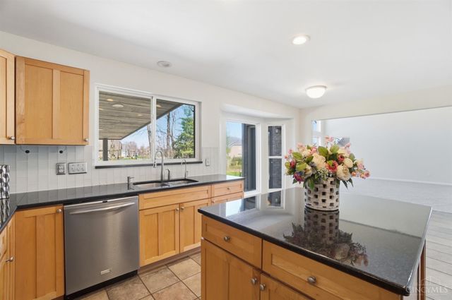 415 Forest Edge Drive, South Lebanon, OH 45065