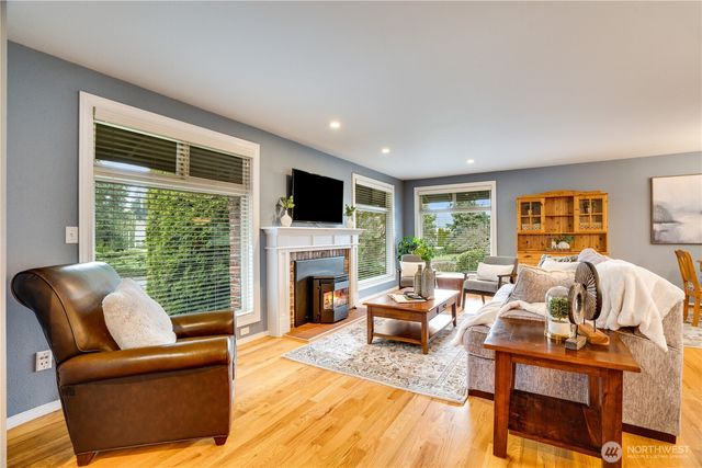 11501 Cloverdale Court SW, Lakewood, WA 98499