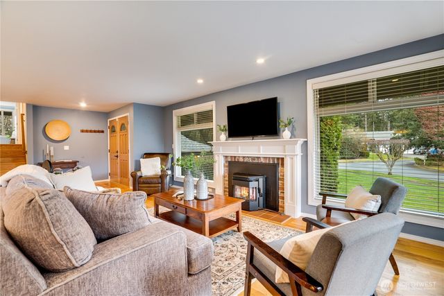 11501 Cloverdale Court SW, Lakewood, WA 98499