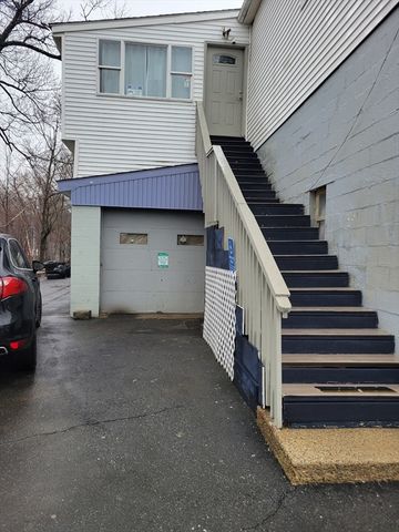 585 Park Ave, Worcester, MA 01603