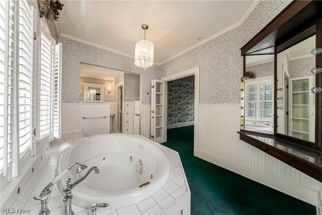 2469 Kenilworth Road, Cleveland Heights, OH 44106