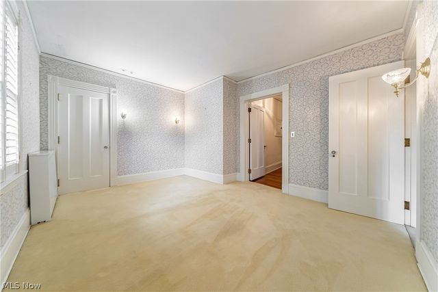 2469 Kenilworth Road, Cleveland Heights, OH 44106