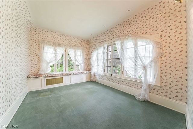 2469 Kenilworth Road, Cleveland Heights, OH 44106