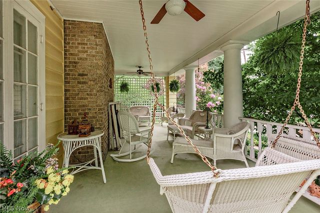 2469 Kenilworth Road, Cleveland Heights, OH 44106