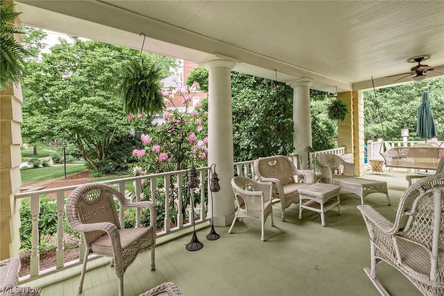 2469 Kenilworth Road, Cleveland Heights, OH 44106
