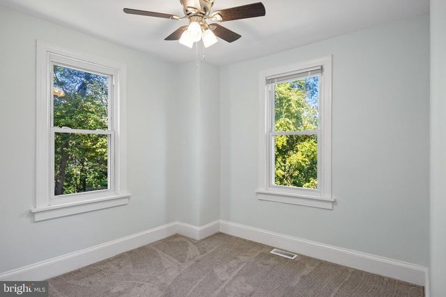 16 MOORE AVE, Cherry Hill, NJ 08034