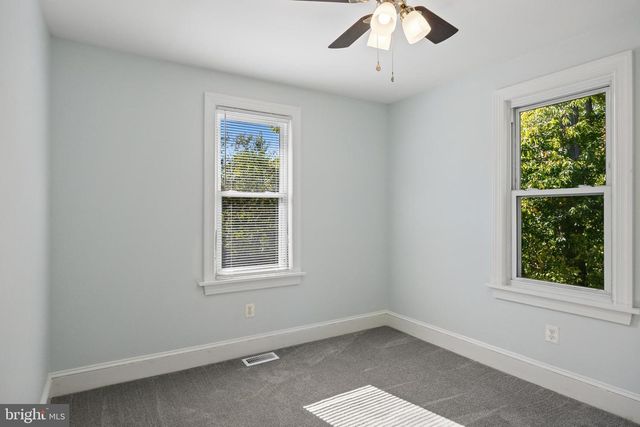 16 MOORE AVE, Cherry Hill, NJ 08034