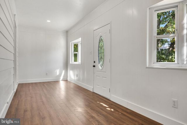 16 MOORE AVE, Cherry Hill, NJ 08034