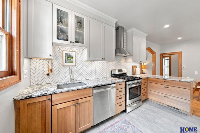 1151 Idylwild Drive, Lincoln, NE 68503