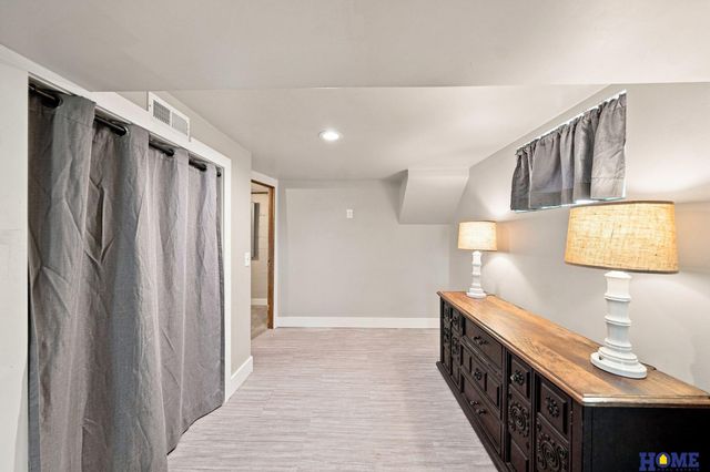 1151 Idylwild Drive, Lincoln, NE 68503