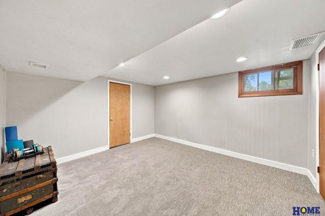 1151 Idylwild Drive, Lincoln, NE 68503
