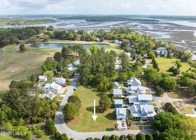 8 Stoney Island Drive, Beaufort, SC 29907
