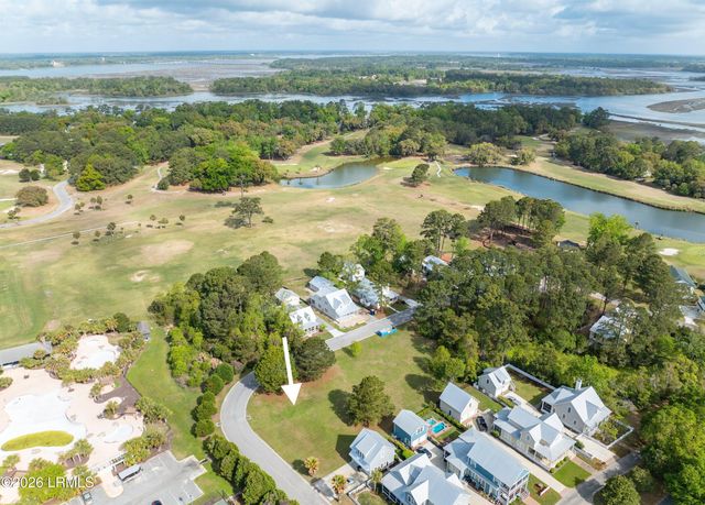 8 Stoney Island Drive, Beaufort, SC 29907