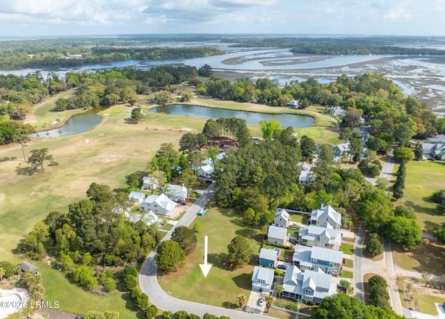 8 Stoney Island Drive, Beaufort, SC 29907