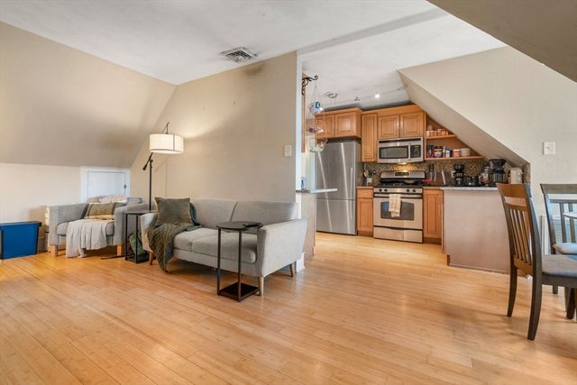 58 Oliver Street 3, Somerville, MA 02145