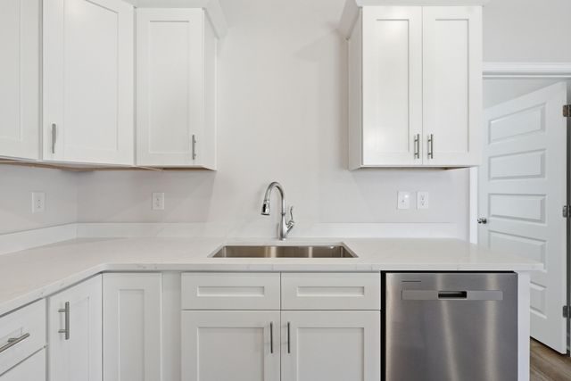 111 Sandhill Court, Freeport, FL 32439