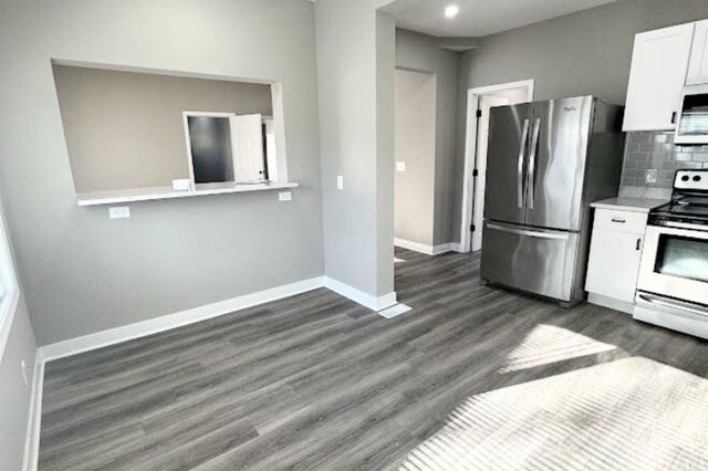 4010 Dupont Avenue N, Minneapolis, MN 55412