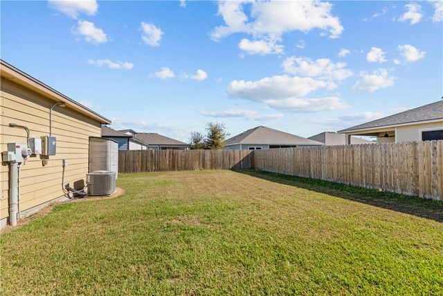 2214 Ruby Dr, Corpus Christi, TX 78414