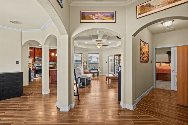 2214 Ruby Dr, Corpus Christi, TX 78414