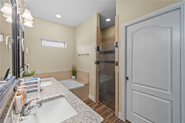 2214 Ruby Dr, Corpus Christi, TX 78414