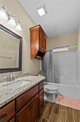 2214 Ruby Dr, Corpus Christi, TX 78414