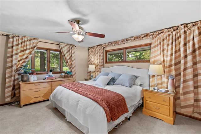 425 S Woodland Drive, Kansas City, MO 64118