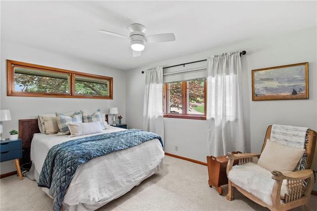 425 S Woodland Drive, Kansas City, MO 64118