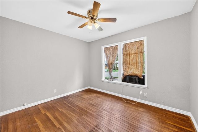 5329 Alaniz Dr, Corpus Christi, TX 78415