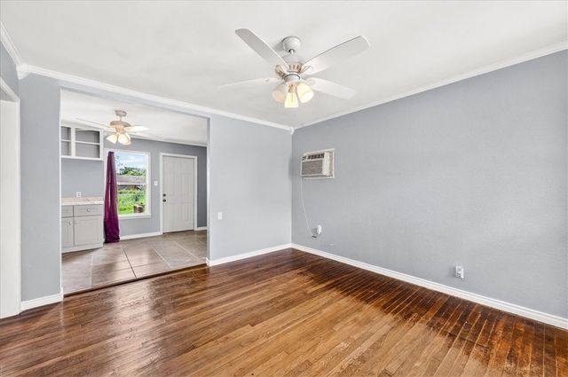 5329 Alaniz Dr, Corpus Christi, TX 78415