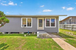 5329 Alaniz Dr, Corpus Christi, TX 78415