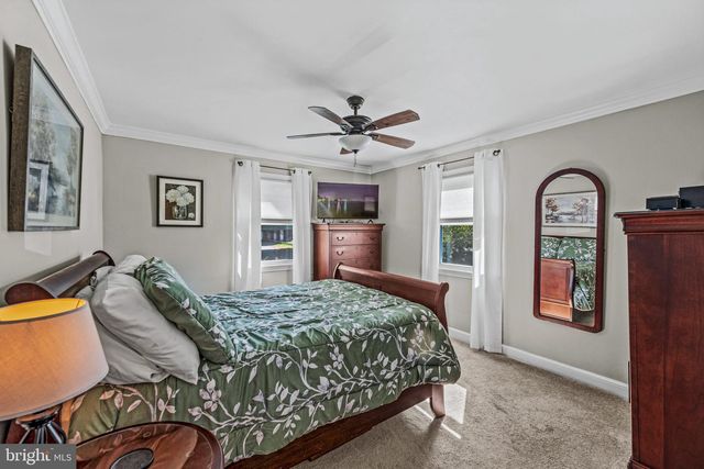 5611 OAKLAND RD, Baltimore, MD 21227