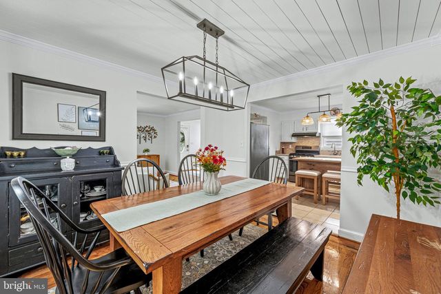 5611 OAKLAND RD, Baltimore, MD 21227